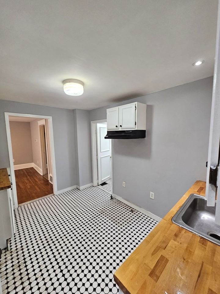 2247 West 20th Street #DOWN - Photo 3 of 14