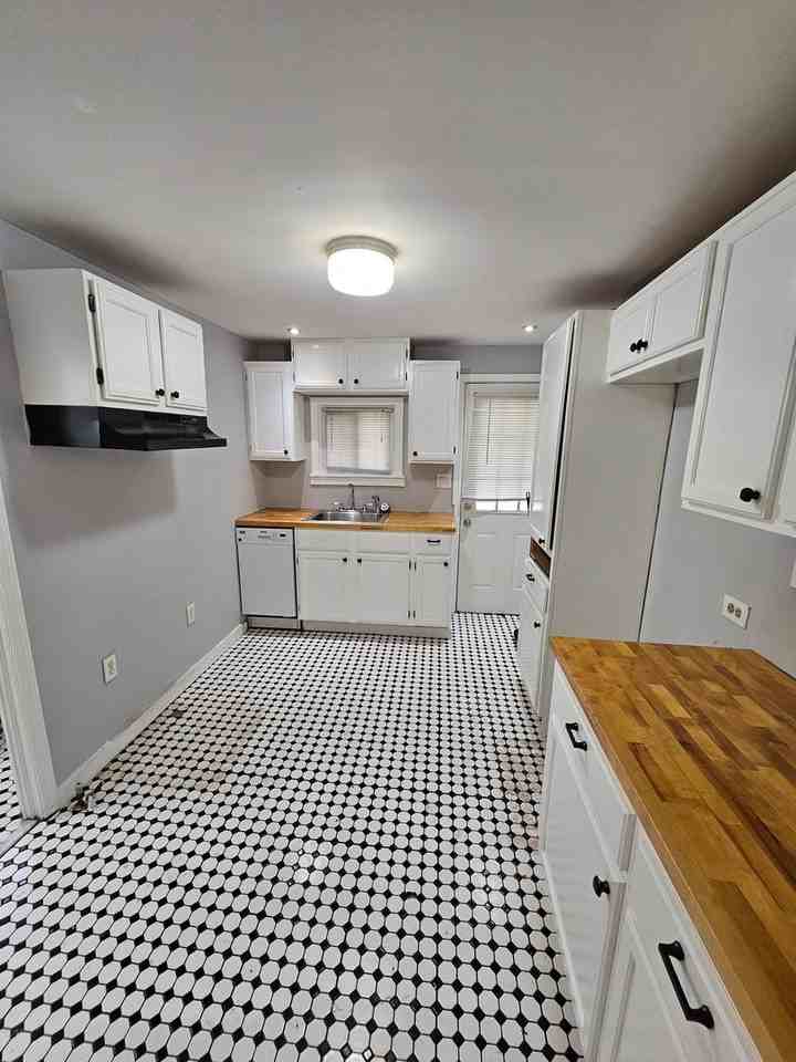 2247 West 20th Street #DOWN - Photo 4 of 14