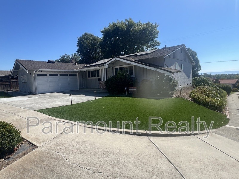 30407 Treeview St - Photo 2 of 37