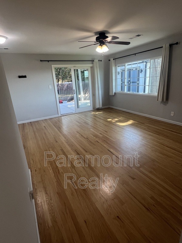 30407 Treeview St - Photo 7 of 37