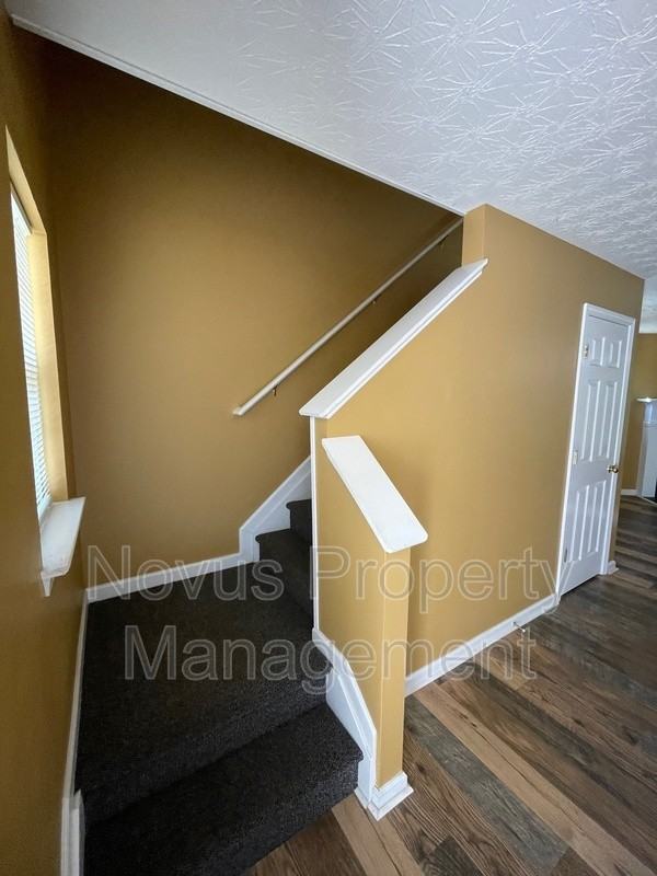 363 Arrowhead Drive - Photo 6 of 35