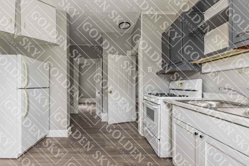 817 W Main St #C - Photo 5 of 7