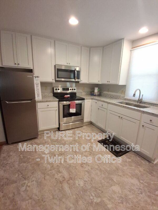 550 Ashland Ave #3 - Photo 4 of 15