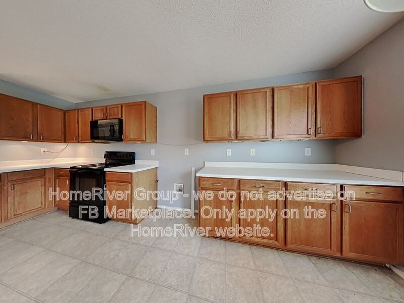 601 Pickwick Lane - Photo 6 of 23