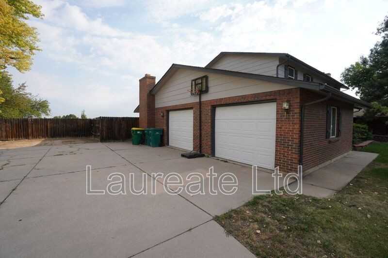 6759 W Portland Ave - Photo 2 of 27