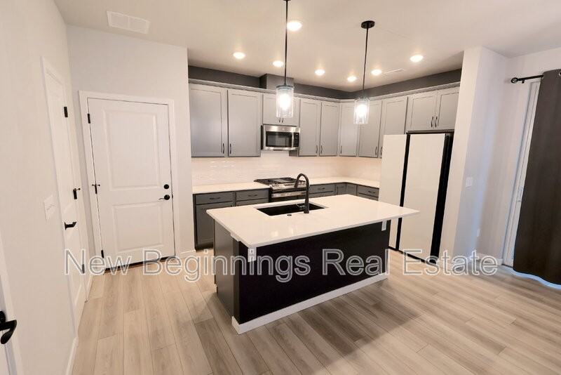 9269 Meccano Pt - Photo 3 of 34