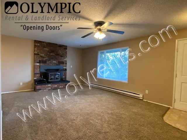 521 Primrose Ln Se - Photo 2 of 10