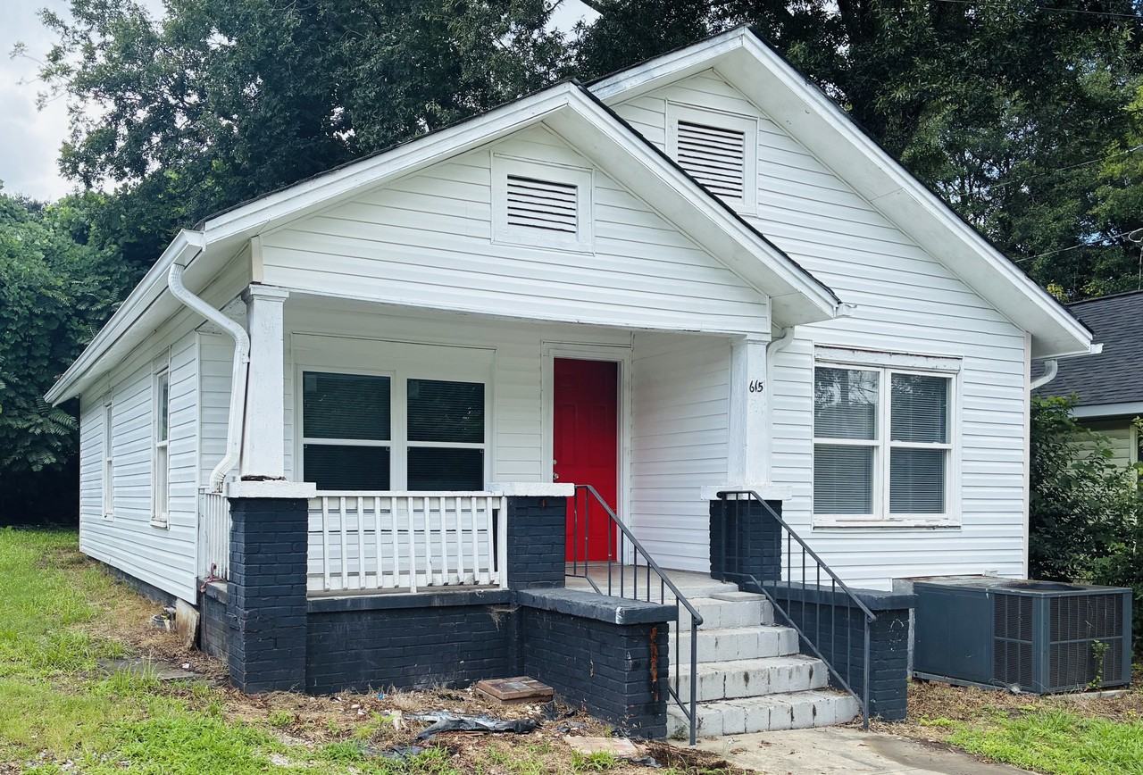 615 Dr Martin Luther King Jr Way - Photo 2 of 17