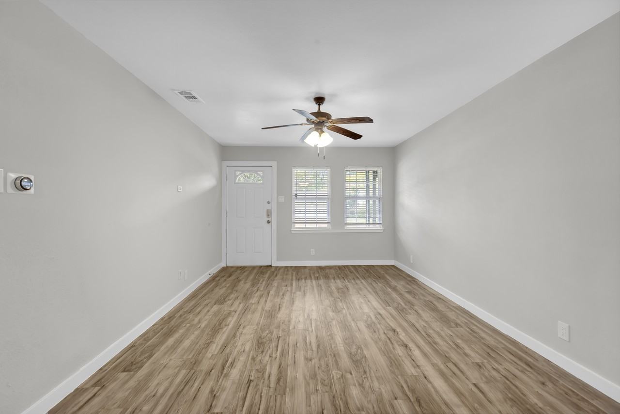 2138 Balla Way Ct - Photo 3 of 24