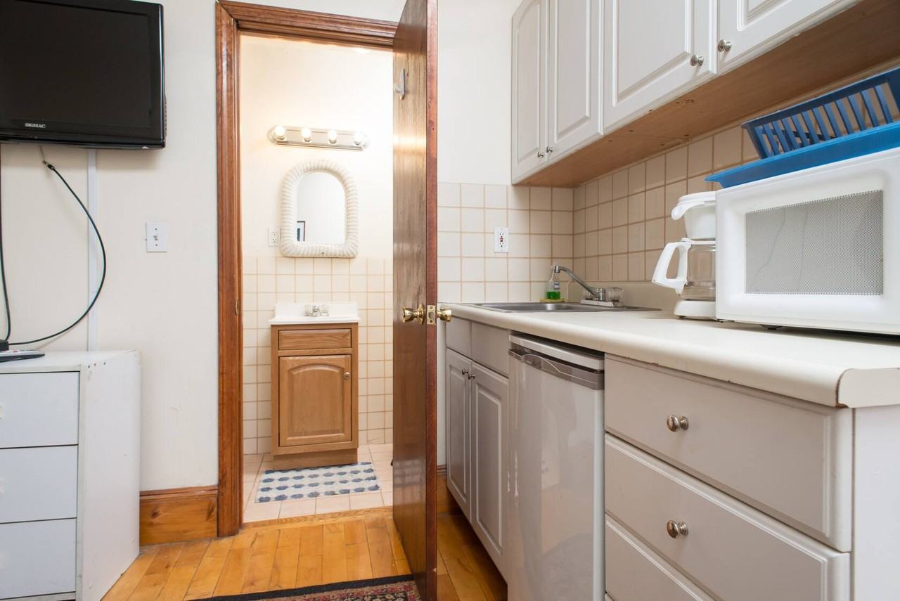 39 Linden St #20 - Photo 2 of 2