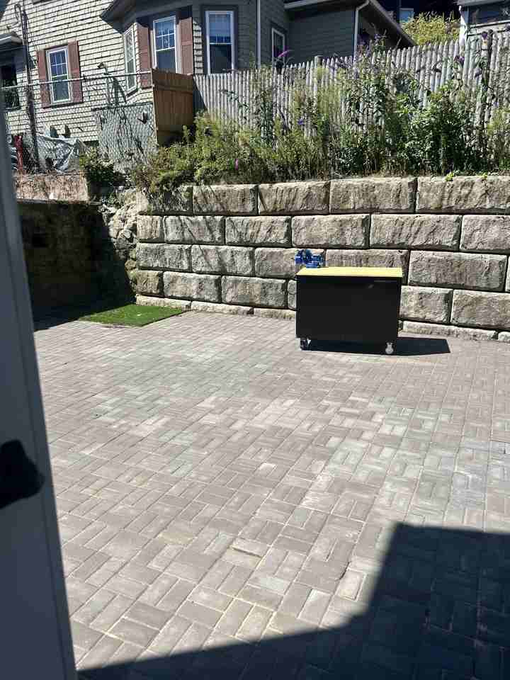 88 Wyoming Ave - Photo 2 of 32