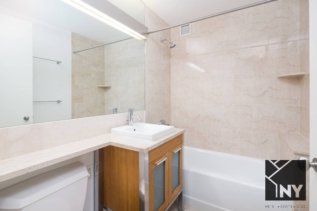 Hanover Sq #12X - Photo 5 of 15