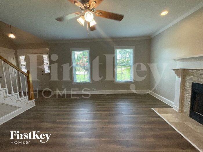 128 N High Field Rd - Photo 3 of 12