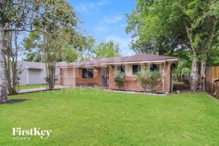 4415 Akard St - Photo 1 of 1