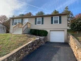 5467 Winterset Dr - Photo 2 of 12