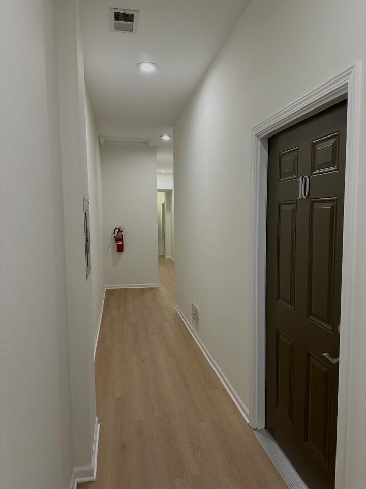 953 N 17th St - Photo 7 of 18