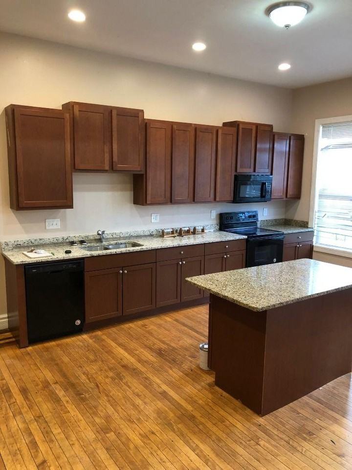 955 N 17th St - Photo 4 of 17