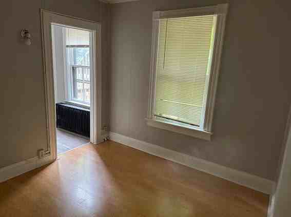 85-87 Hickory st - Photo 3 of 10