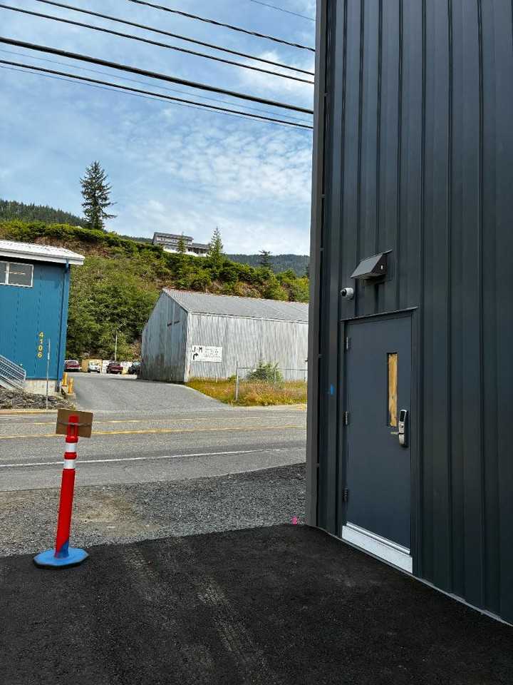4049 Tongass Ave - Photo 5 of 10