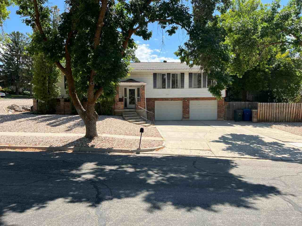 1597 Navajo Dr - Photo 7 of 20