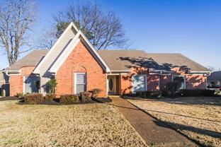 1960 Maple Creek Dr - Photo 1 of 1