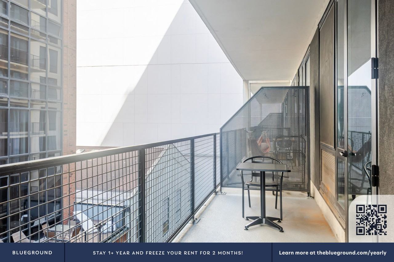 148 1st St #1985 - Photo 7 of 34