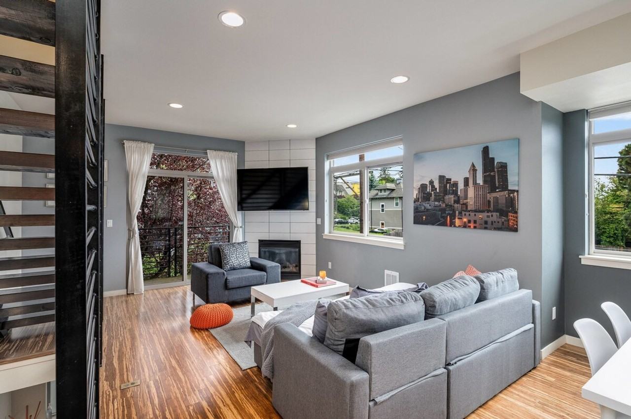 1220 E Columbia St #1035995P - Photo 5 of 43