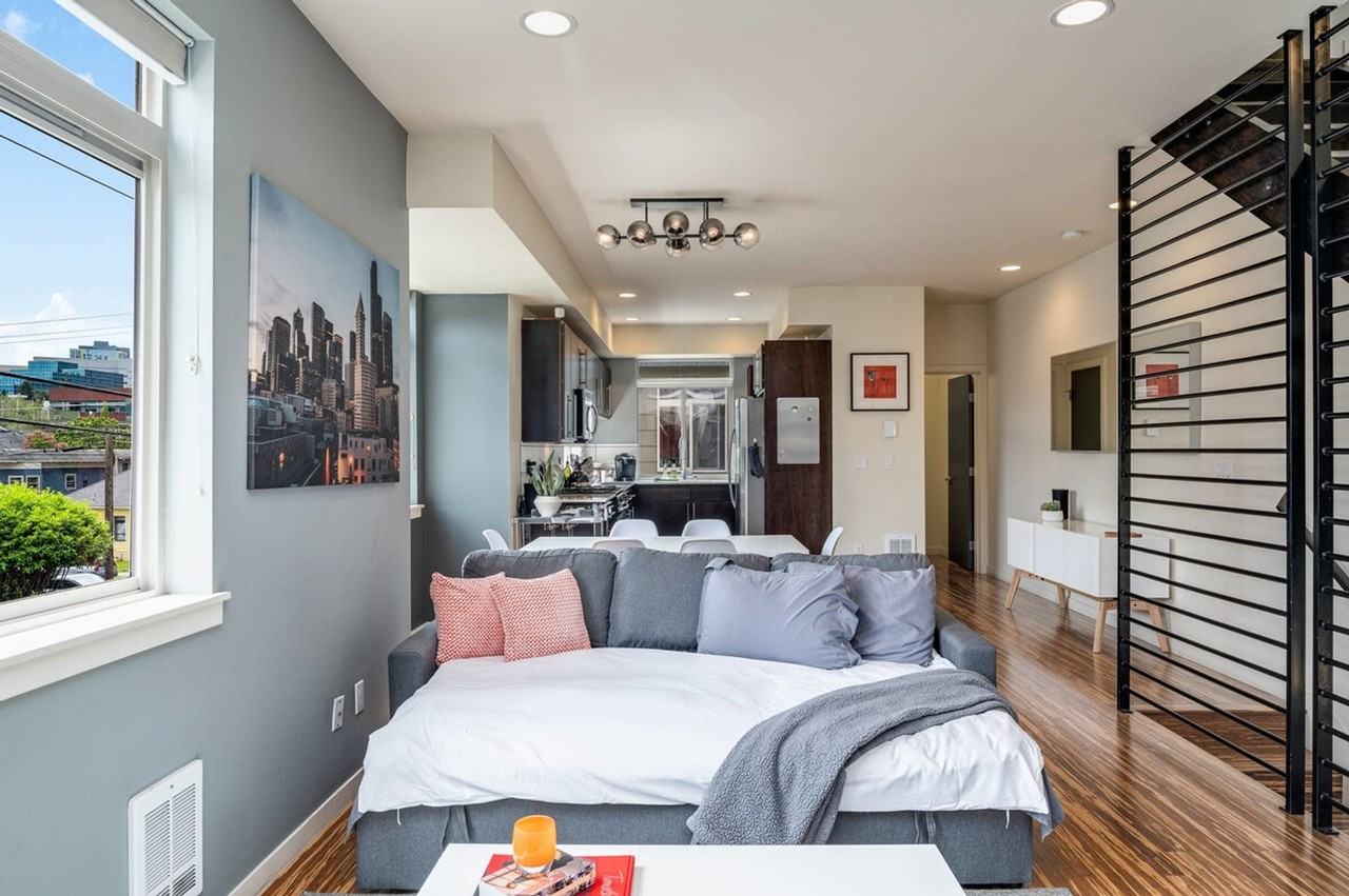 1220 E Columbia St #1035995P - Photo 7 of 43