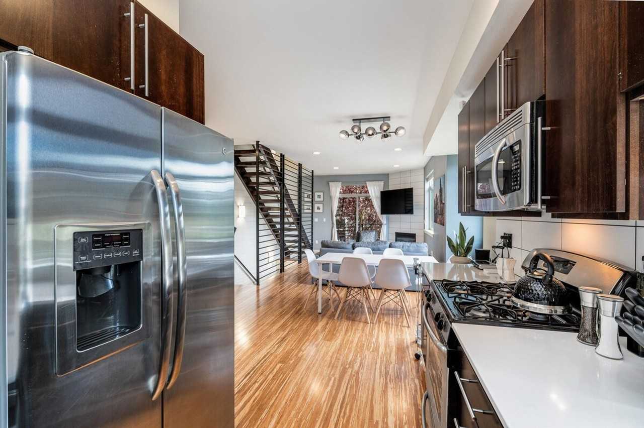 1308 E Marion St #1035995P - Photo 2 of 43