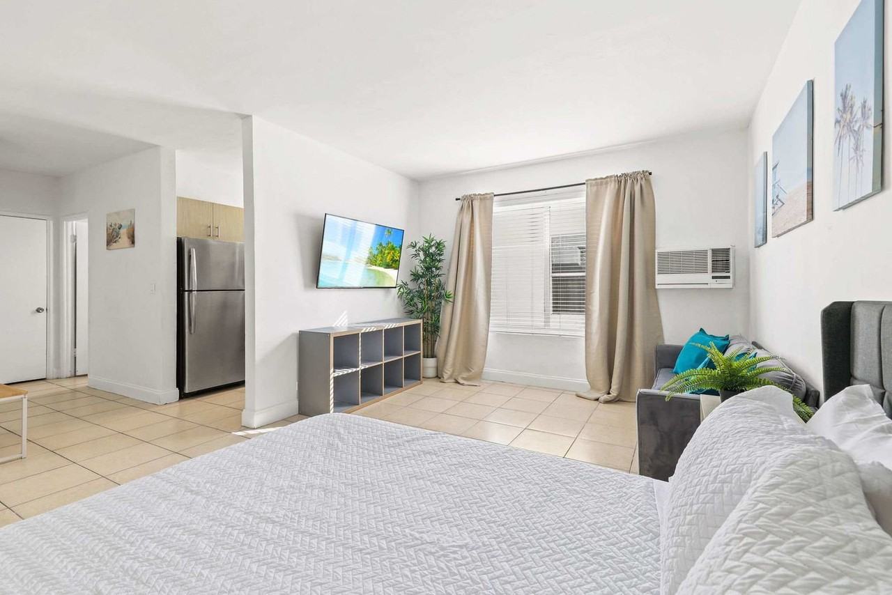 7340 Harding Avenue - Photo 5 of 46