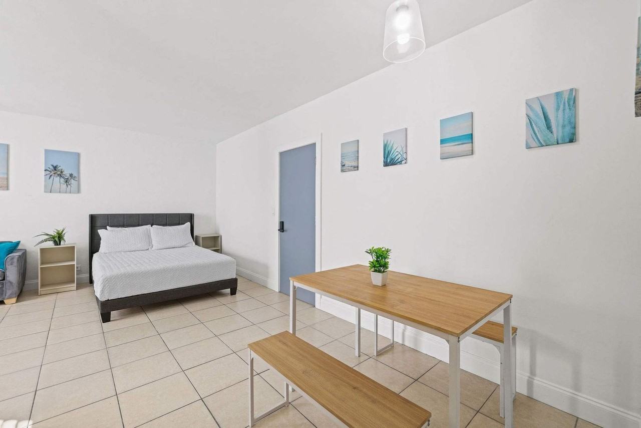 7340 Harding Avenue - Photo 6 of 46