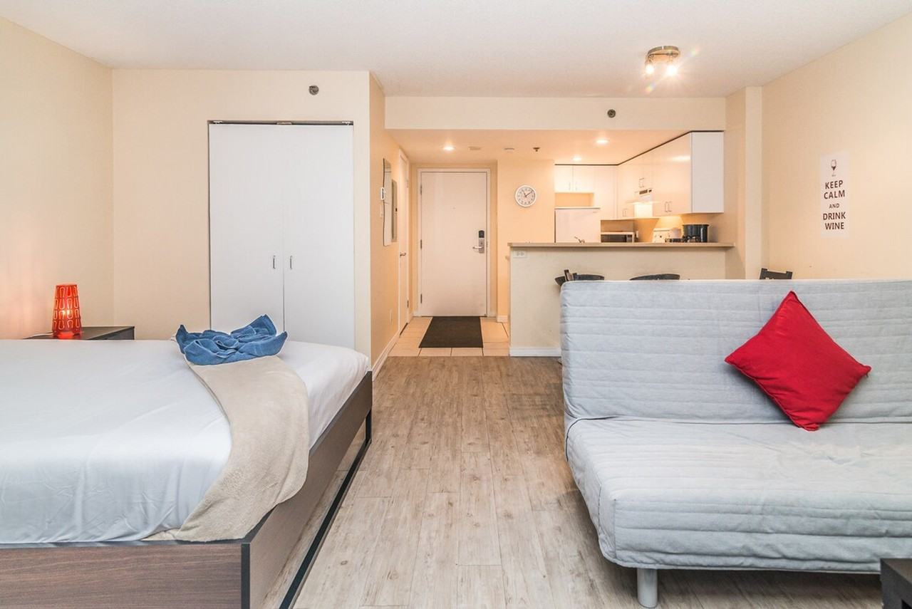 1191 Rue Saint-Dominique - Photo 2 of 47