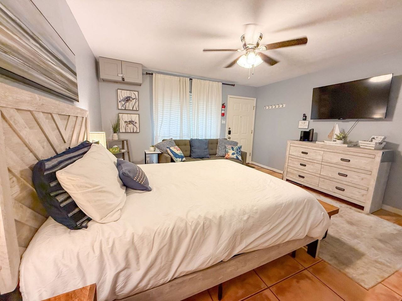 14898 Granada Dr #1268412P - Photo 4 of 34