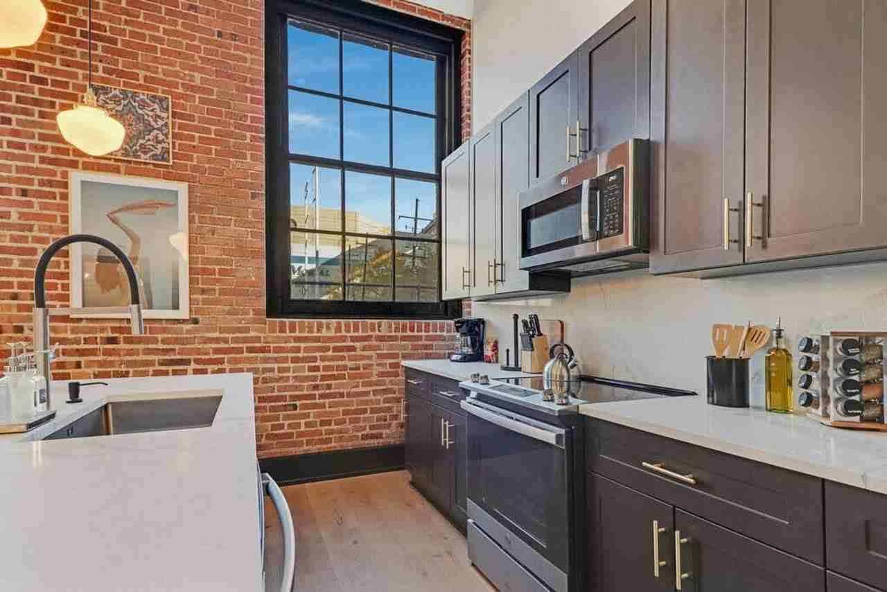 1148 S Peters St #1268760P - Photo 5 of 50