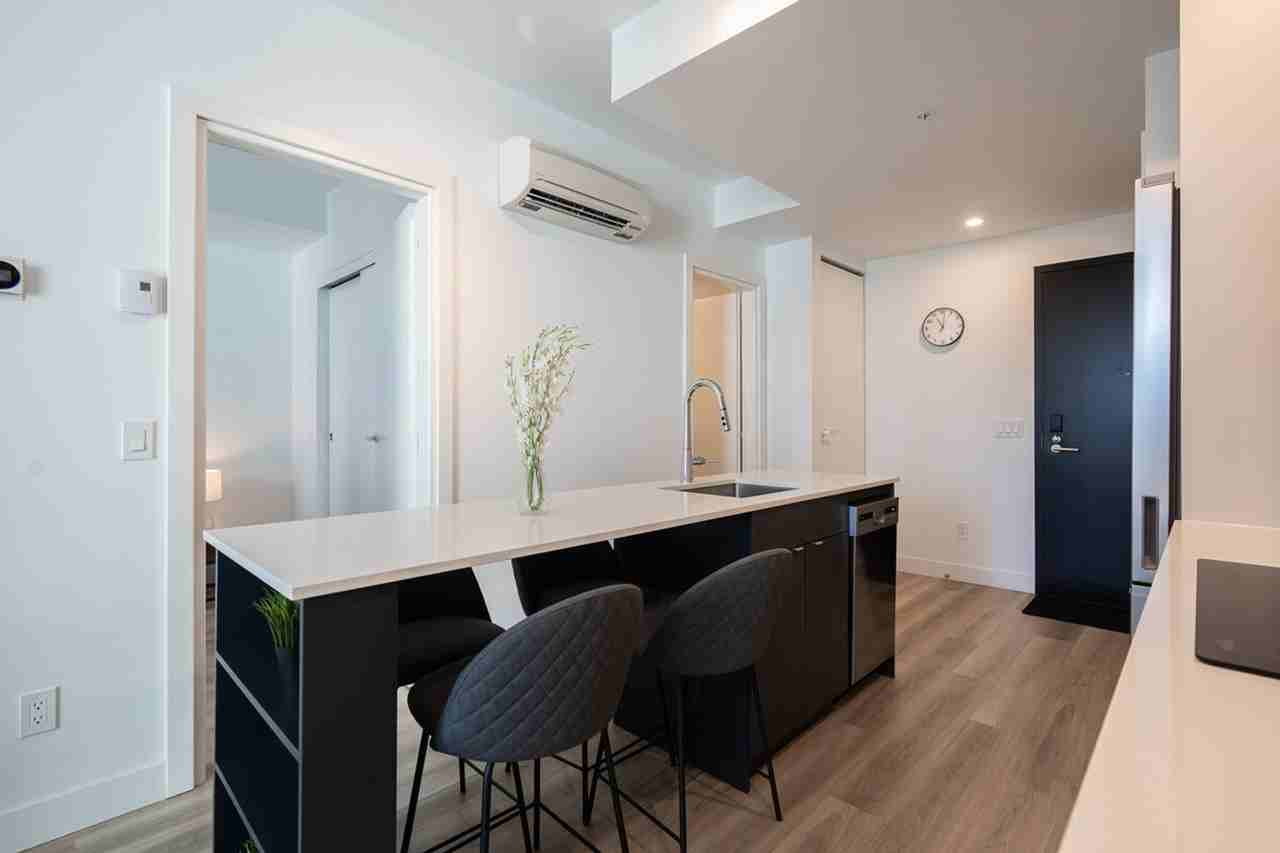 1438 Av Overdale #1269270P - Photo 2 of 40