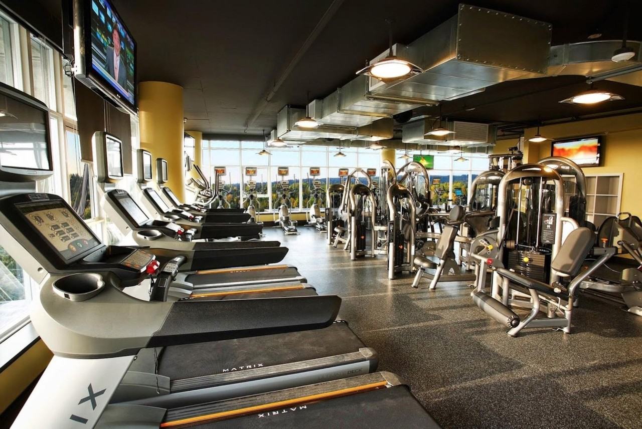 10349 Northeast 10th Street - Photo 6 of 8