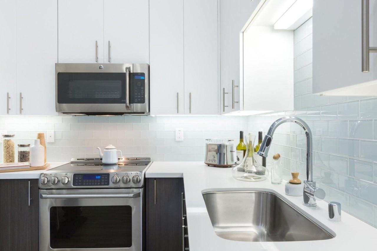 150 South Taaffe Street - Photo 6 of 11