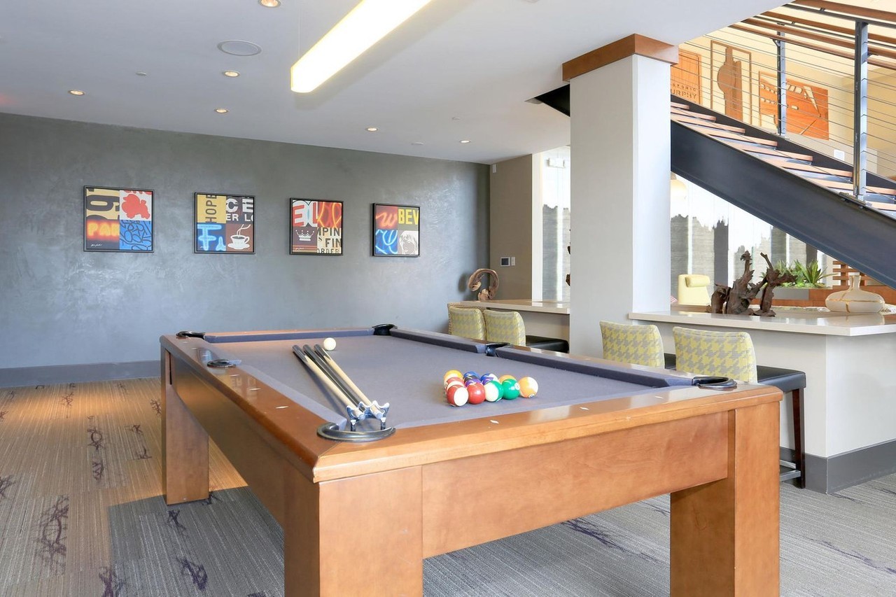 150 South Taaffe Street - Photo 7 of 11