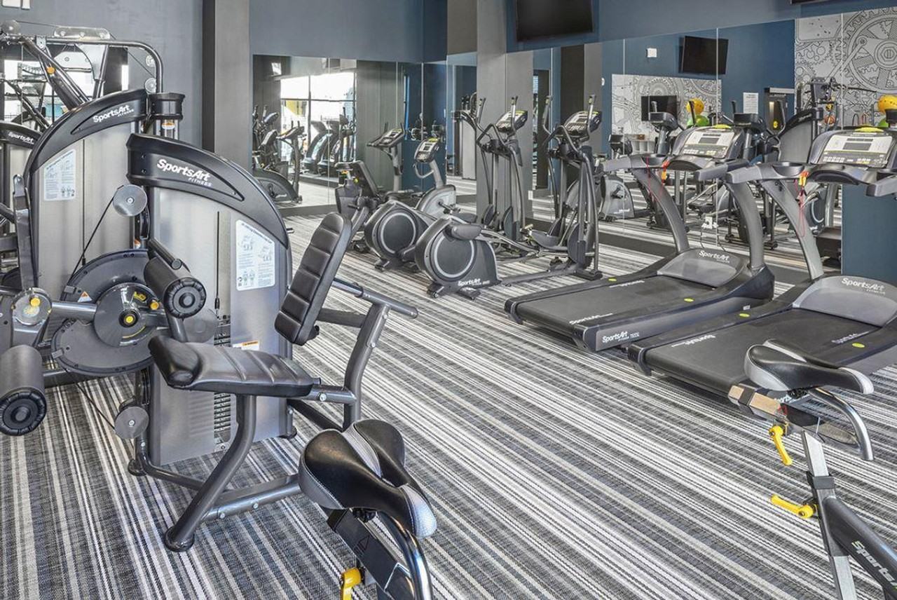 1075 Southwest 160th Avenue - Photo 7 of 10