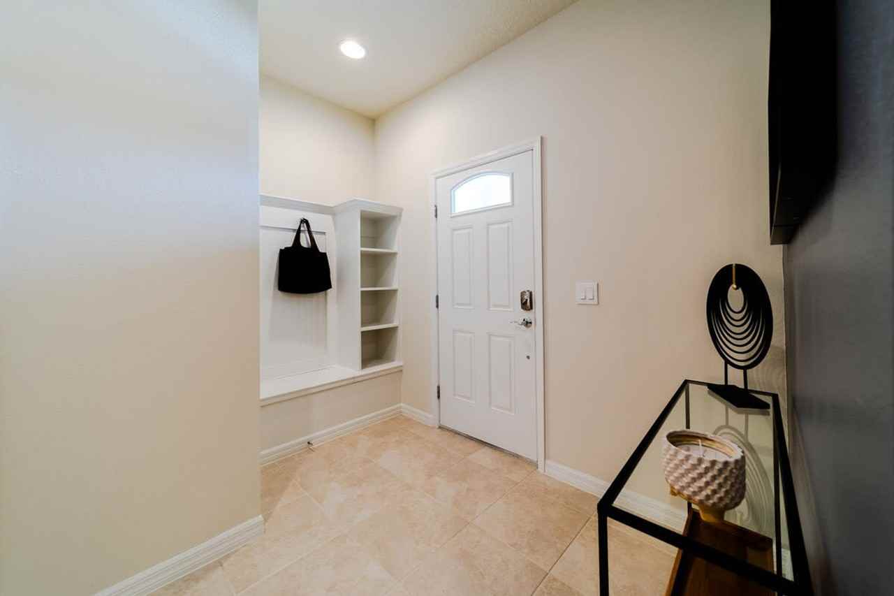 2422 Dubai Street #1280920P - Photo 3 of 41