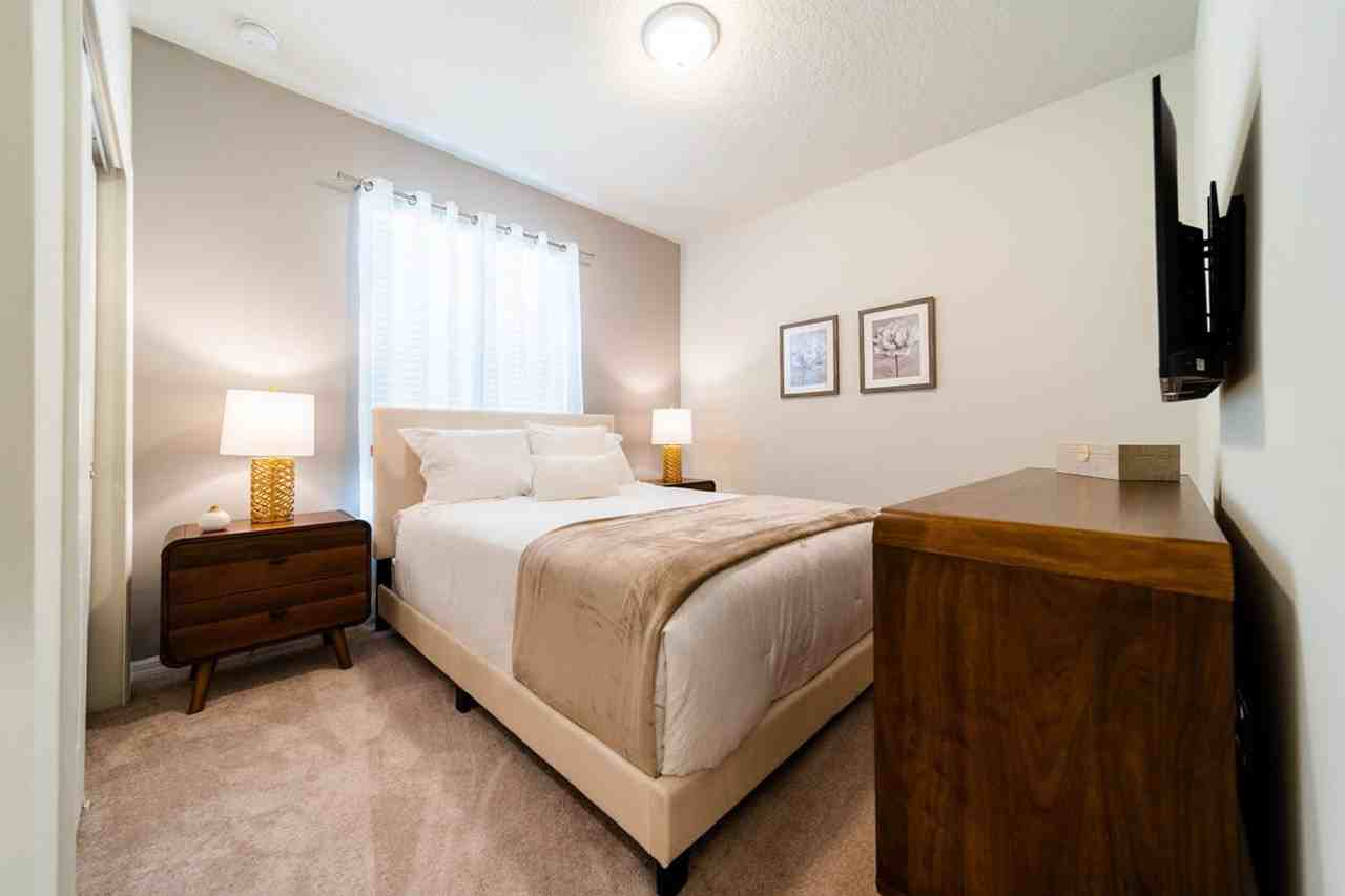 2422 Dubai St #1280920P - Photo 4 of 41