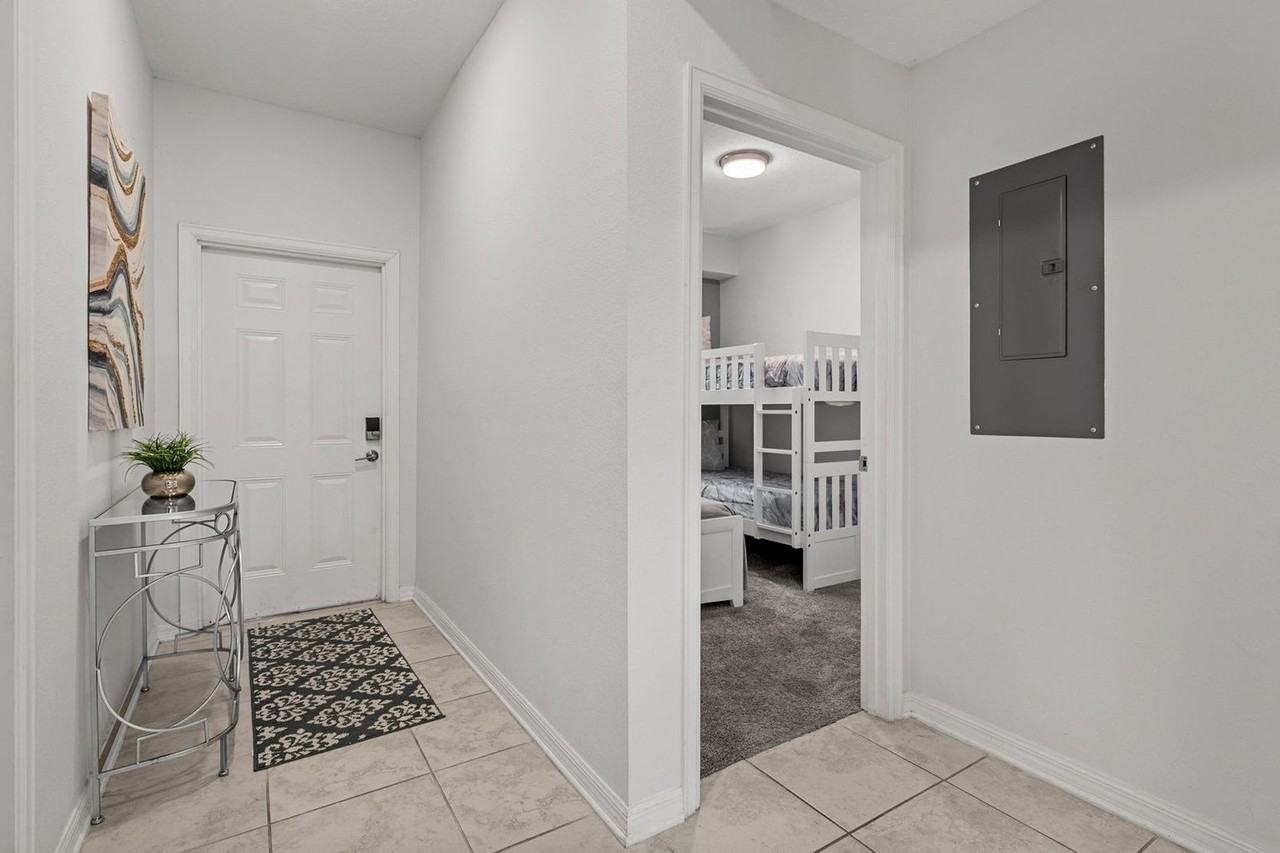 3161 Paradox Cir #1280990P - Photo 7 of 35