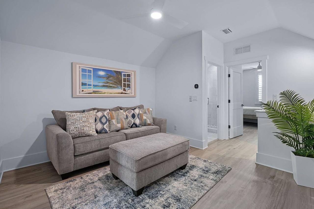 5484 3rd St #1281994P - Photo 4 of 50