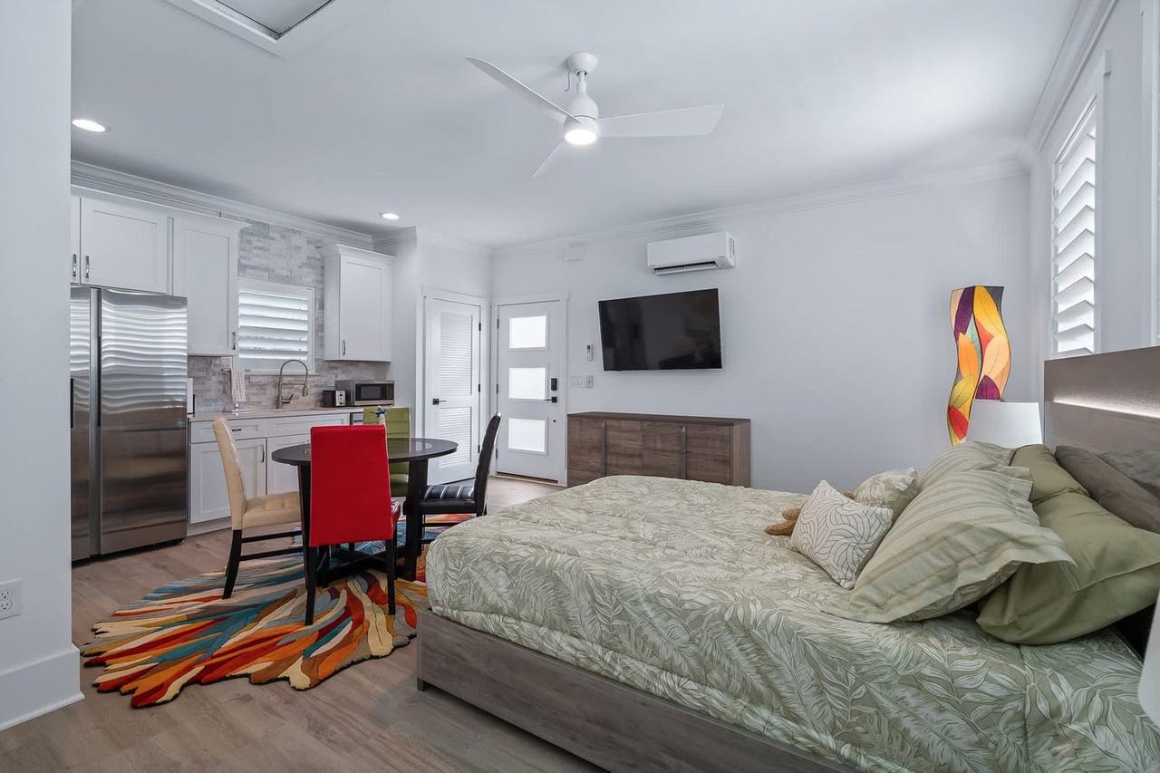 5484 3rd St #1281994P - Photo 5 of 50