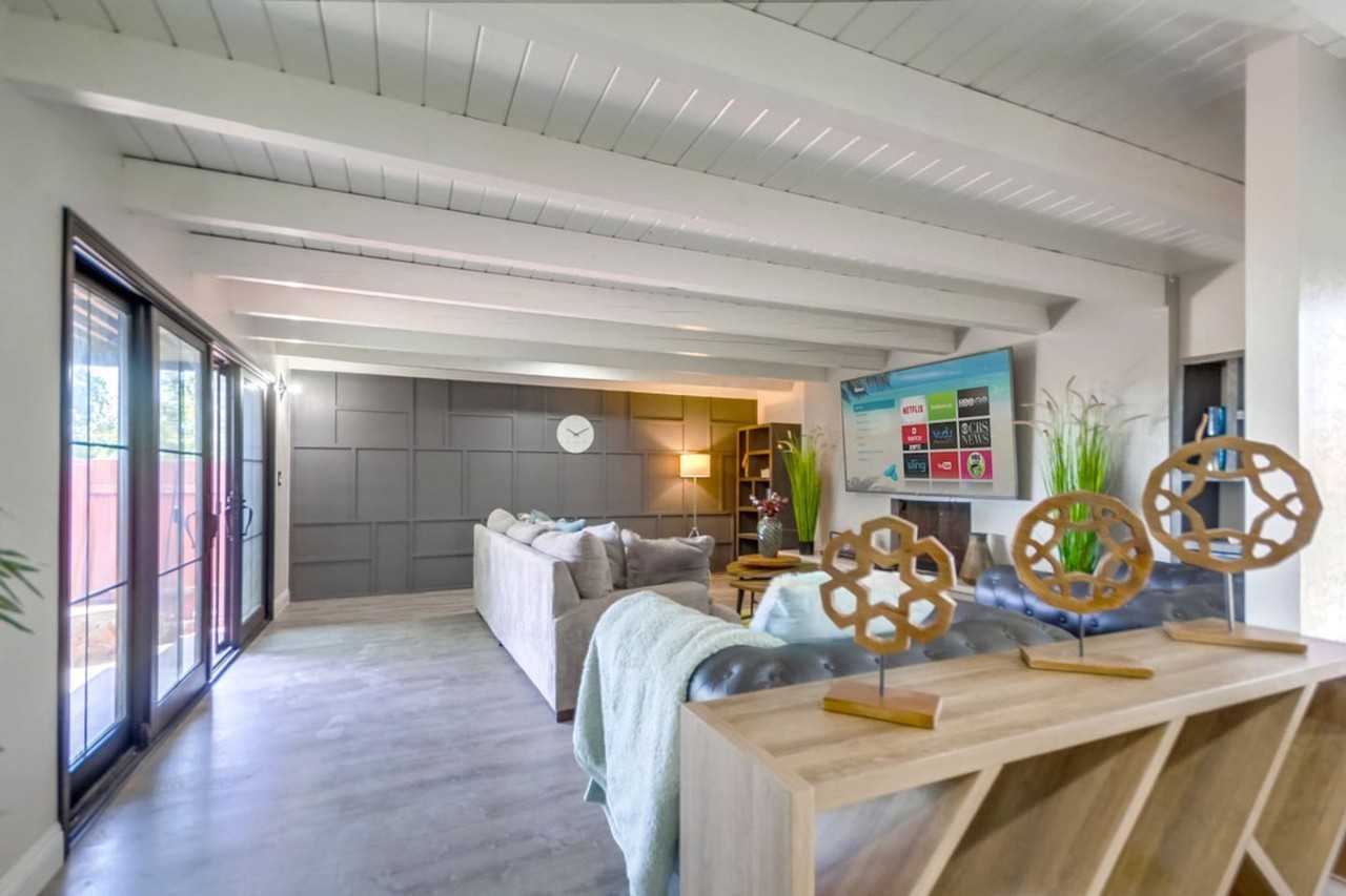 5551 Churchward Street - Photo 5 of 83