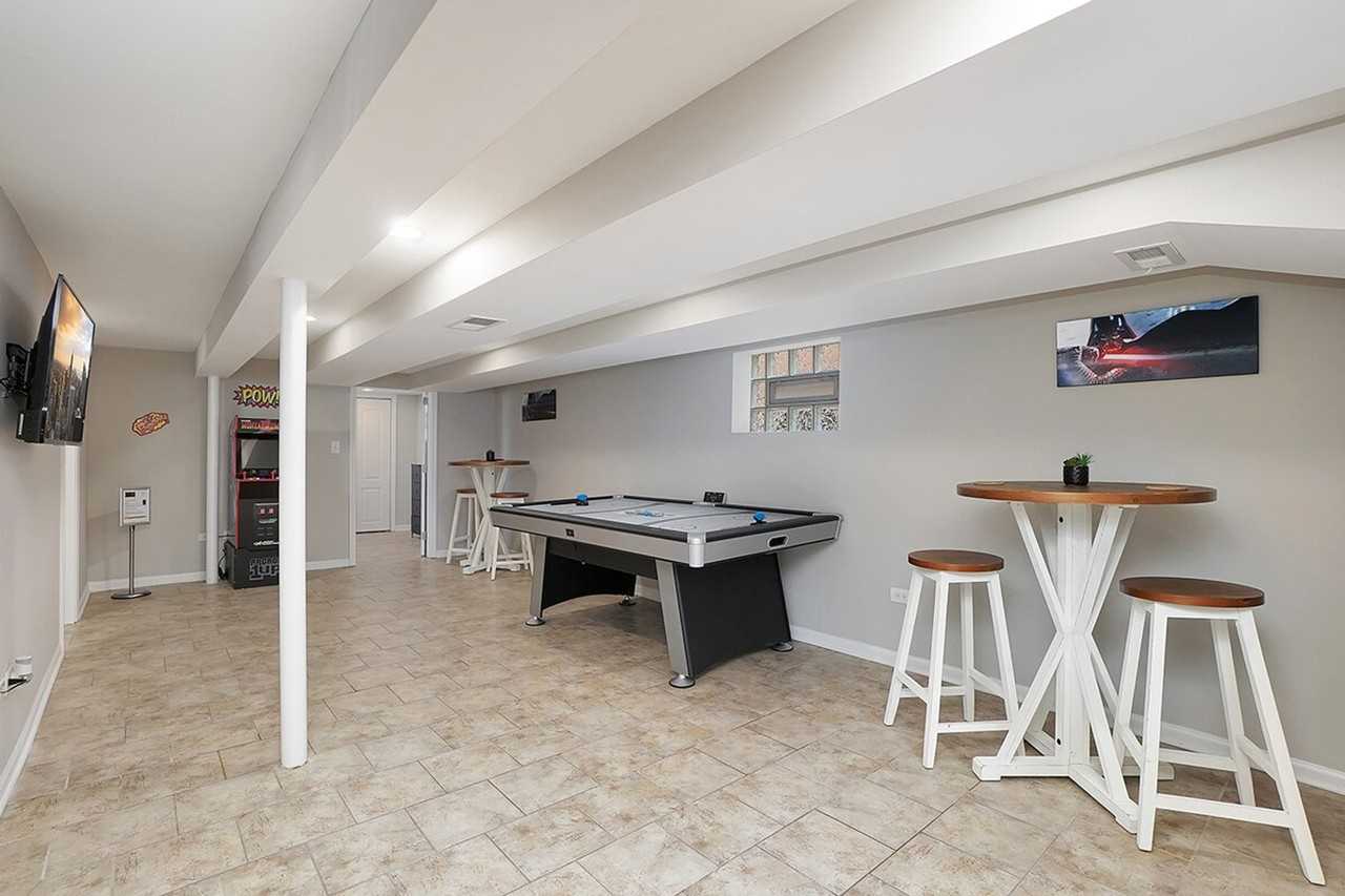 6121 S Narragansett Ave #1285060P - Photo 4 of 19