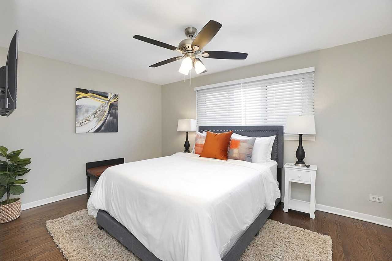 6121 S Narragansett Ave #1285060P - Photo 7 of 19