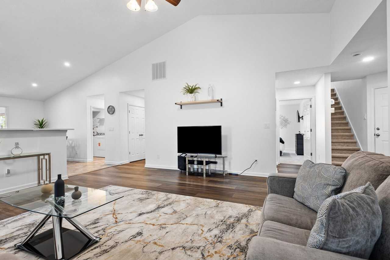 11179 Catalina Dr #1285075P - Photo 3 of 34