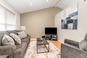 featured image of 7004 Gallatin Dr