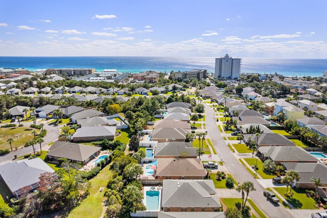 75 Secret Harbor Dr #1285885P - Photo 7 of 50